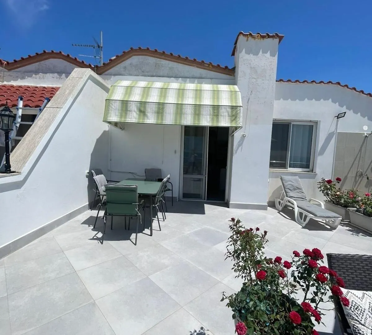 Villa With Seaview Durrës 0*,  Albánie